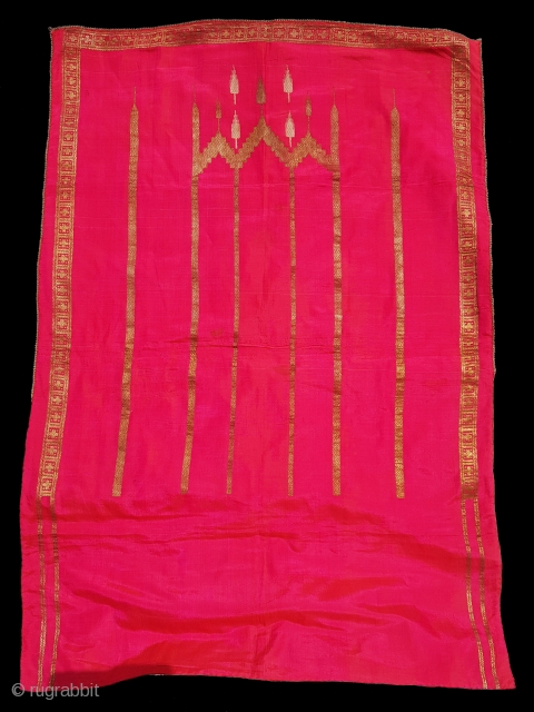 Jai Namaz Mat,Zari(Real)weaving on the silk,From Gujarat India.C.1900.Made For Vohra Muslims Community.Its size is 63cmX94cm(135155).                  