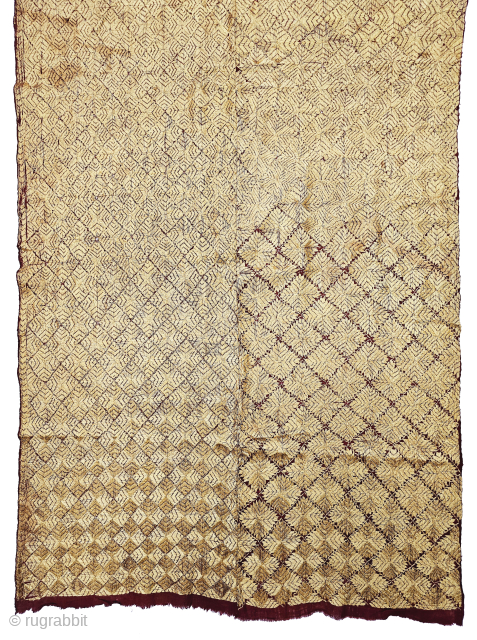 Yellow Bagh Small Size , Phulkari From West(Pakistan) Punjab. India. India. untwisted Floss silk on hand spun (Halwan) cotton ground cloth.

Early 19th Century.

Its size is 88cmX275cm (20240603_153105).      