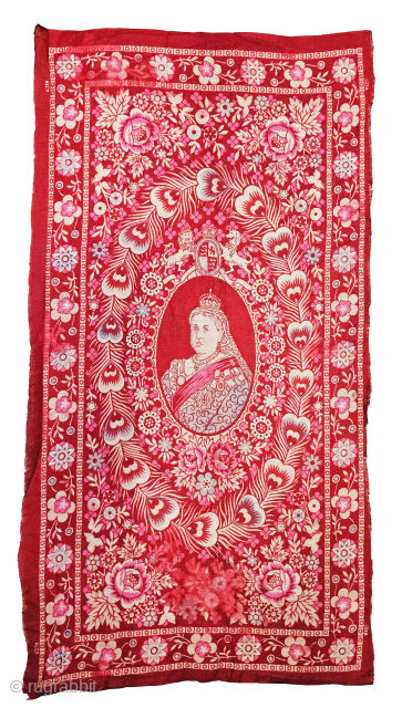 An Rare Queen Victoria Empire Manchester Print Chakla (Wall Hanging) From Manchester England made for the Indian Market. India. Roller Printed on Cotton.


C.1900.

Its size is 32cmX62cm (20240703_164937).      