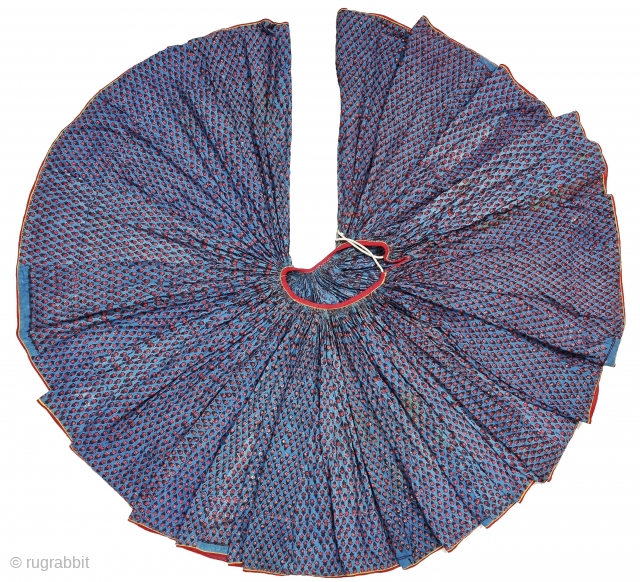 An Very Rare And Very Large Indigo Blue floral Design  Ghaghra (Skirt) Mordant- And Resist-Dyed Cotton,From Rajasthan, India. India.

C.1850-1875.

Its size is L-80cm,

Diameter is 2900 cm (29 Meters) (20220805_145806).
.       