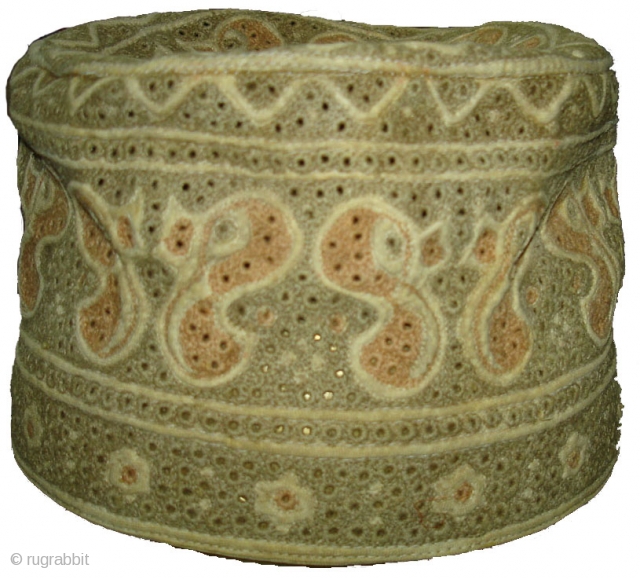 Embroidery Vohara Hat From Gujarat India. A Quality work of Embroidery.
(DSC00672 NEW)
                     