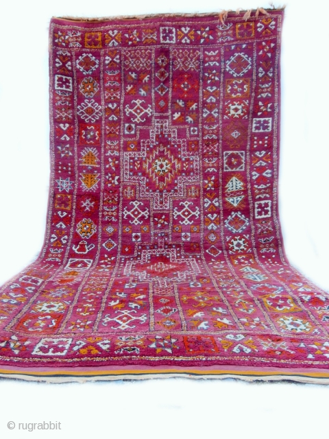 MOROCCAN BERBER MIDDLE ATLAS CARPET this large, very fine and rare carpet is from the region of Zemmour in the Middle Atlas mountains. Its size and fineness suggest that it was woven  ...