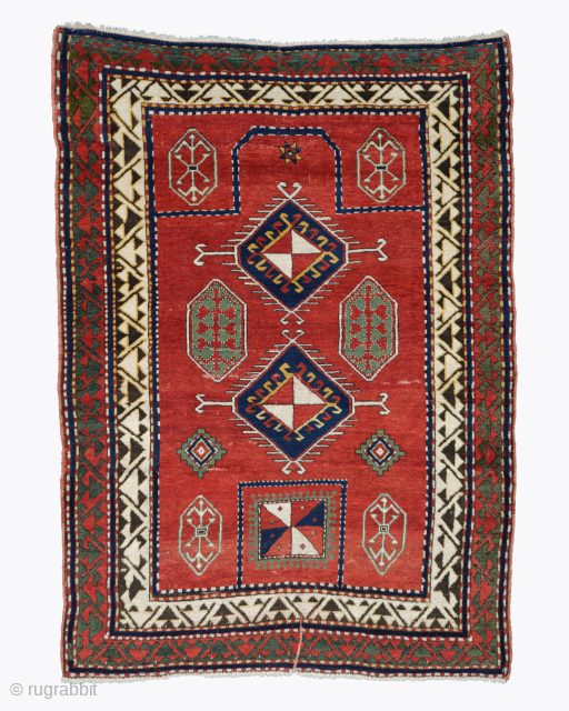 Late of the 19th Century Caucasian Bordjalou Prayer Rug
Size : 140×194 cm
please send me directly mail.
galleryaydinrugs@gmail.com                 