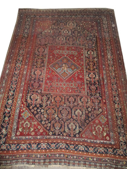 

Qashqai Persian knotted circa 1910 antique, 185 x 260 cm, ID: K-4164
Rare example, vegetable dyes. The knots, the warp and the weft threads are mixed with hand spun wool and goat hair.  ...