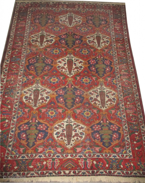 



Baktiar Persian, knotted circa in 1922 antique, 302 x 214 (cm) 9' 11" x 7'  carpet ID: P-6000
The black knots are oxidized, the knots are hand spun wool, allover geometric design,  ...