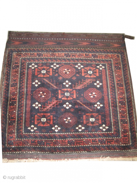 Belutch bag face Persian circa 1905, antique. Collector's item. Size: 85 x 70 (cm) 2' 9" x 2' 4", carept ID: K-3549
Vegetable dyes, high pile, perfect condition, the warp and the weft  ...