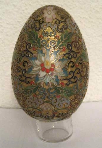 
Easter egg enameled, circa 1880 Antique. Collector's item, Size: 11 x 7 (cm) 4" x 3" FD-183  multicolored cloisonné, gold plated or pure gold?, perfect condition, 149g.     