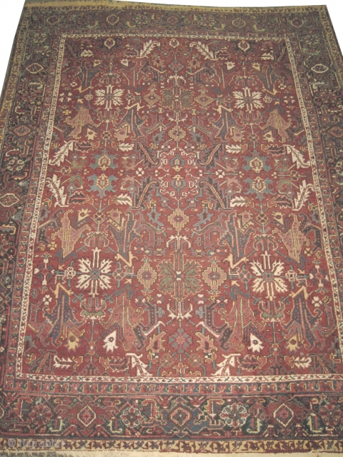 



Bakshaish Heriz Persian knotted circa in 1925 antique, 303 x 234 (cm) 9' 11" x 7' 8"  carpet ID: P-4140
The black knots are oxidized, the knots are hand spun wool, the  ...