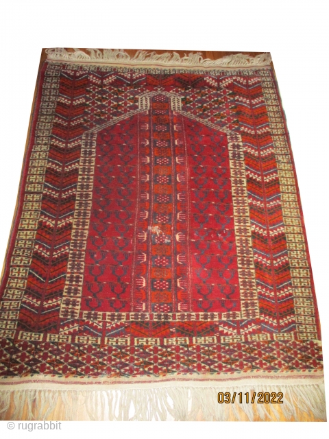 
Tekke Turkmen prayer, knotted circa in 1935 semi antique, 74 x 114 cm,  carpet ID: MM-166
The knots, the warp and the weft threads are hand spun wool, both edges are finished  ...