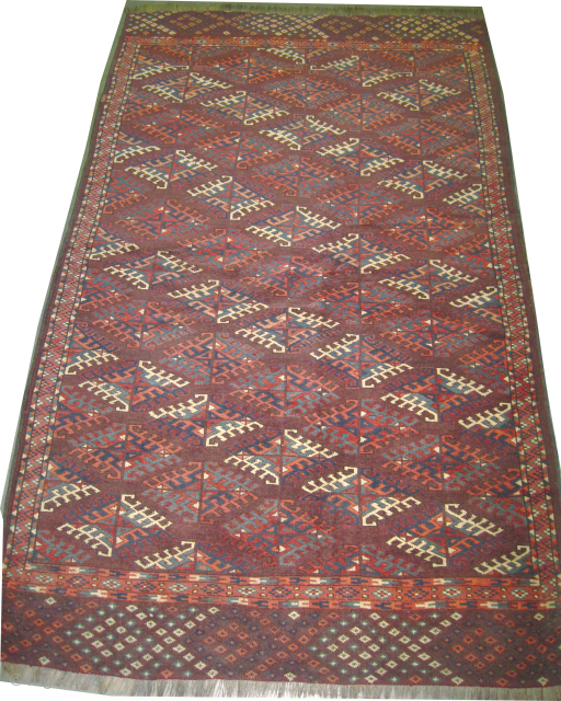 
Yemouth Dyrnak Turkmen knotted circa 1890 antique, collectors item, 140 x 228 cm, ID: K-1210
All over Turkmen Dyrnak design. Vegetable dyes, the knots are hand spun wool, the black knots are oxidized,  ...