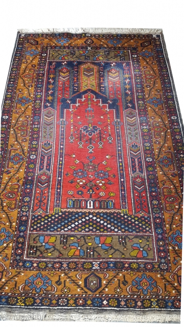 Yahyali Turkish, old, 110 x 178 cm, ID: BTS-16 
In good condition, finely knotted with hand spun wool.               