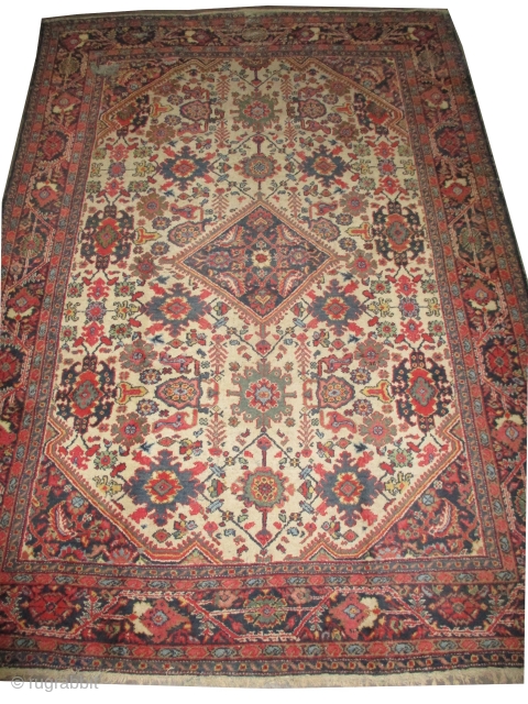 

Mahal Persian knotted circa in 1918 antique, 320 x 227 cm,  carpet ID: P-5340
The black knots are oxidized, the knots are hand spun wool, up edge is finished with a tiny  ...