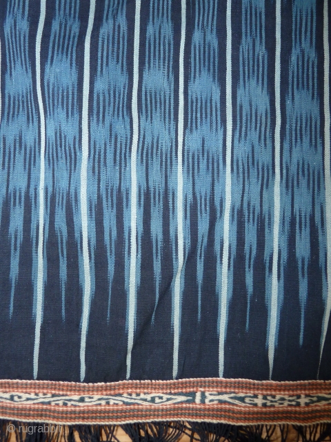 Very fine and elegant Batak ikat cotton shoulder cloth in mint condition                     