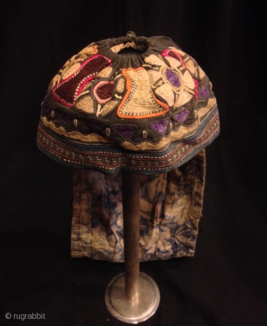 Tadjik vintage handmade hat skull duppi hat

Size: 
Height : 45 cm

Fast shipping all over the world,!                 