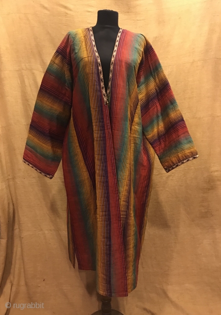 Uzbek Vintage silk ikat chapan clothes, ethnic tribal unique silk robe caftan 

Size 
Height : 120 cm
Under arm : 75 cm
Shoulder size : 60 cm

Fast shipping worldwide 

Thank you visiting for my  ...