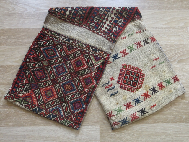 A very nice sample of Turkish kilim saddle bag, with a traditional weaving technique called zili. It is from Konya region, Central Anatolia. Circa 1930-40s. All wool with some natural some unnatural  ...