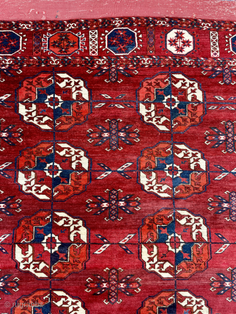 A Fine Turkmen Tekke Main carpet with Big round Guls, top quality wool, saturated colors and super tight weave, some well done old repairs - has it all - smaller older size  ...