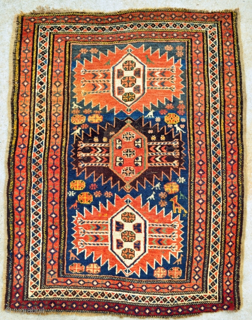 Charming small NW Persian Tribal rug - about 3'5 x 4'4 ft. - 105 x 132 cm.                