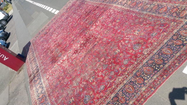 Old Keshan Carpet 100 Year Old
Unusual Big Size 

23ft x 13ft

7,20 x 4,25 m


                   