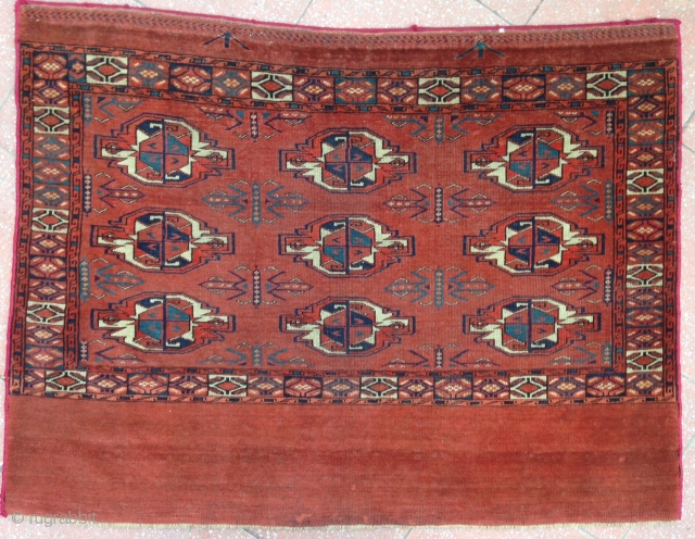 Elegant Yamut Chuval of 9 gul group ! Stunning colors and fine graphic . 
Nice border , needs to be washed .
Size : 106x81cm
Circa : Before 1850      