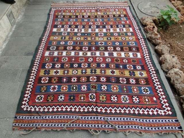 old qashqai kilim  size 245/155                           