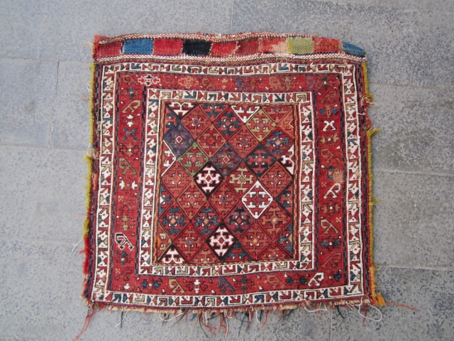 a pair Baktiari bag face.
19th vegetable dyes size 60x60.                        