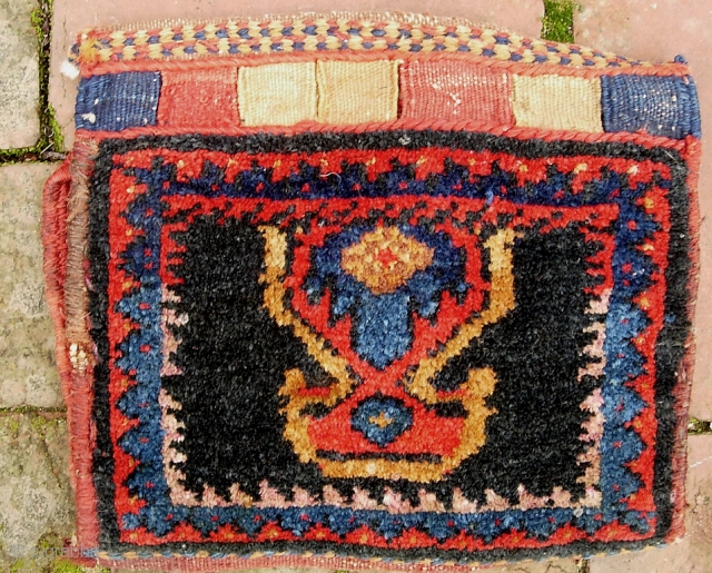 Chanta. 9 1/2 x 10 1/2 inches. Afshar? Cute as a button. Nice age. Good condition. $12 Usa shipping.              