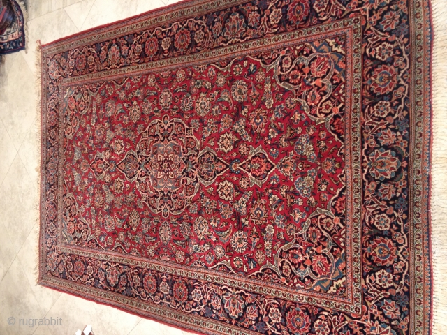 KASHAN  Excellent condition
 Full Pyle 80 years 
Aorgnliim not fringed 
Two corner points easy to repair 
One side headless
SIZE : 138 X 206
ITEM NO. 1       