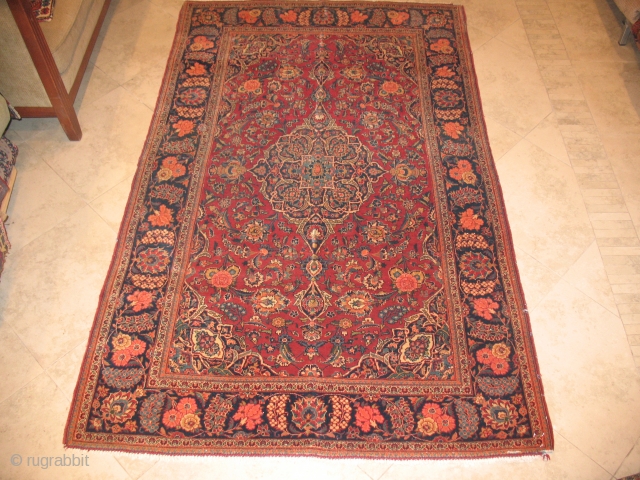 ANTIQUE KASHAN CICRCA 1900
Excellent Condition
Two small holes can be repaired 
size  129 X 210
ITEM NO. 31                