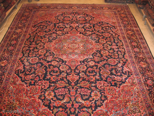 KASHAN 90 YEARS
GOOD CONDITION
SIZE : 273 X 350
ITEM NO. 75
                       