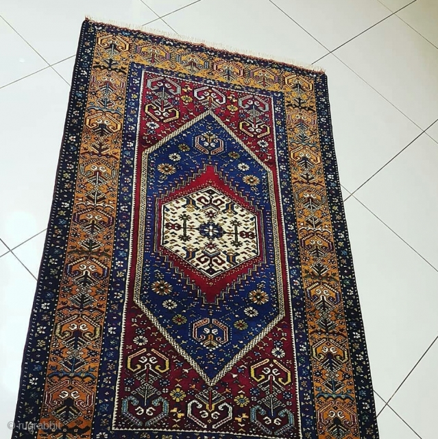 Antique Anatolian carpet
Very good condition                            