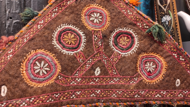 Turkmen Yomud embroidered felt asmalyk.                            