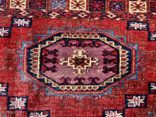 Tekke Chuval early 19th century with Salor Guls, silk, and possibly lac. Ex Jack Cassin.                  