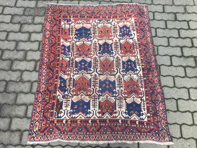 Antique ivory ground Southpersian Afshar rug, beautiful drawing, age: 19th century, size: ca. 133x109cm / 4'4''ft x 3'8''ft little worn spots in the middle.         