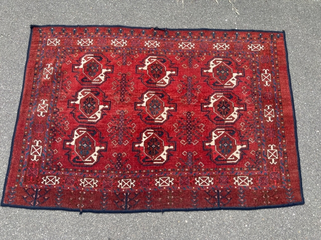 Antique Turkmen Ersari Chuval, origin: Amu Darya region, Central-Asia, age: 19th century. Size: 140x95cm / 4’6ft by 3’1ft http://www.najib.de              