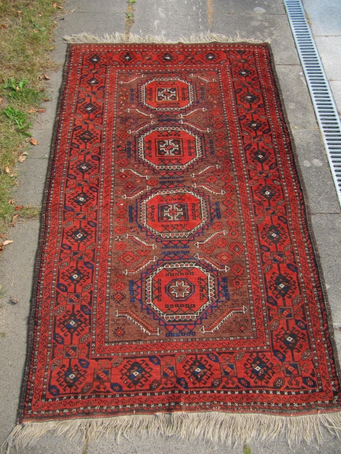 Antique Baluch rug , fine drawing , beautiful border , good condition, beautiful electric blue color. Size : ca 196cm x 117cm ( 6'5 3'9'' )       