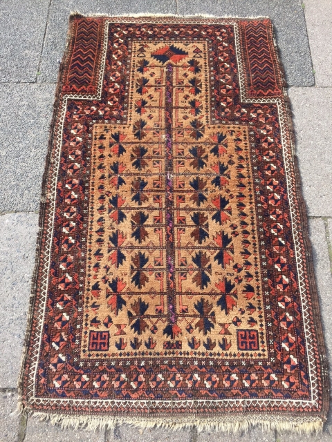 Beautiful antique Baluch prayer rug, size: 140x80cm / 4'6''ft x 2'7''ft www.najib.de                     