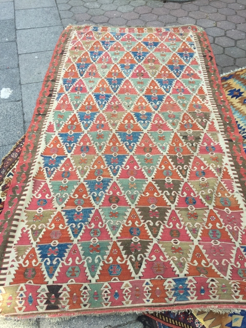 Very nice antique Anatolian Sivrihisar kilim, woven in one piece. Age: circa 1850. Size: ca. 285x157cm / 9'4''ft x 5'2''ft             