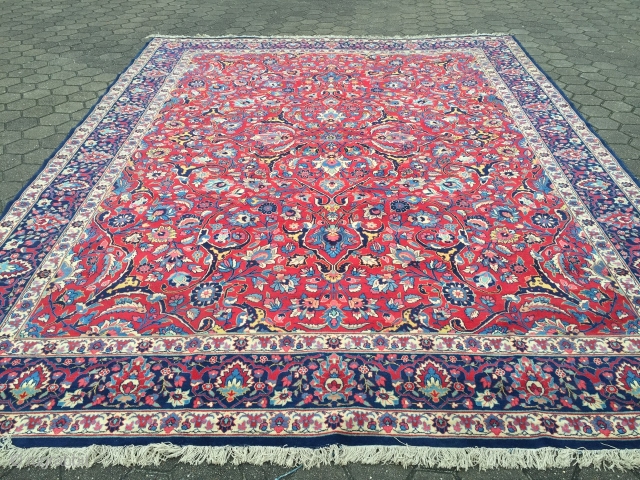 Large antique Persian Tabriz carpet from the 1920´s, very decorative. Size: ca. 465x370cm / 15'3''ft x 12'2''ft                