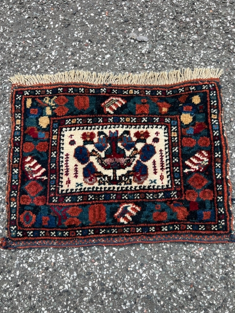 Antique Southpersian Afshar bagface with silk highlights in the center. Very nice collectors item. Size ca. 40x30cm / 1’3ft by 1ft http://www.najib.de           