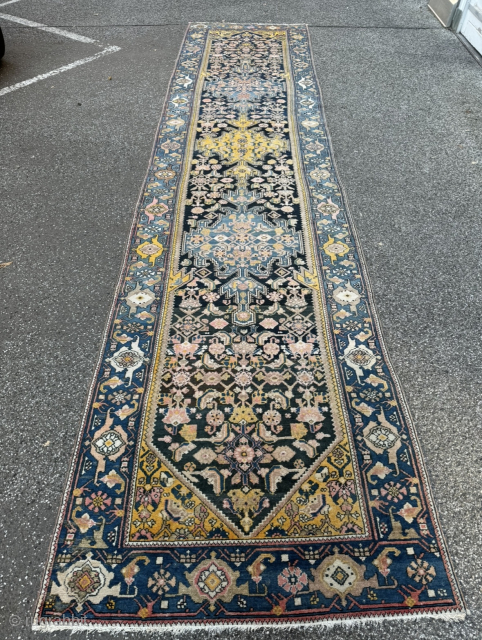 Antique Persian Malayer runner. Size: 495x117cm / 16’3ft by 3’8ft http://www.najib.de                      