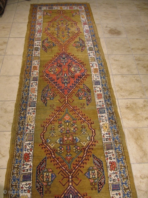 Antique Sarab runner on a wool foundation. Size: ca 500x100cm / 16'4'' x 3'3''ft                   