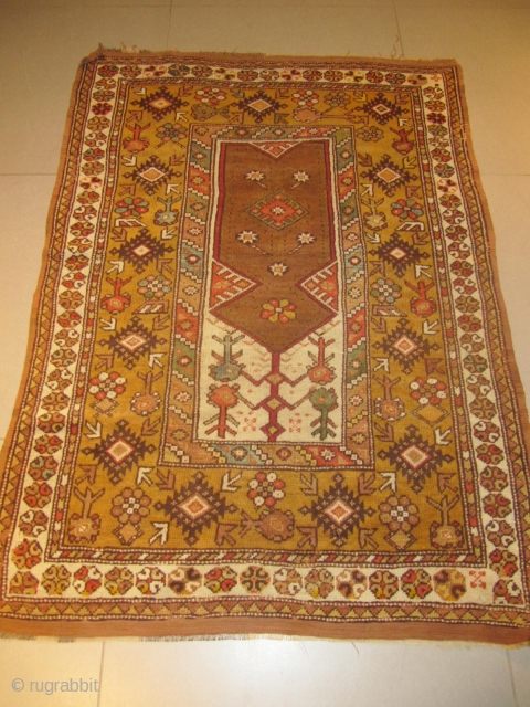 ref: S301 / Melas Anatolian rug, 19th century, perfect condition
size: 180 X 125  /  5' X 4'              