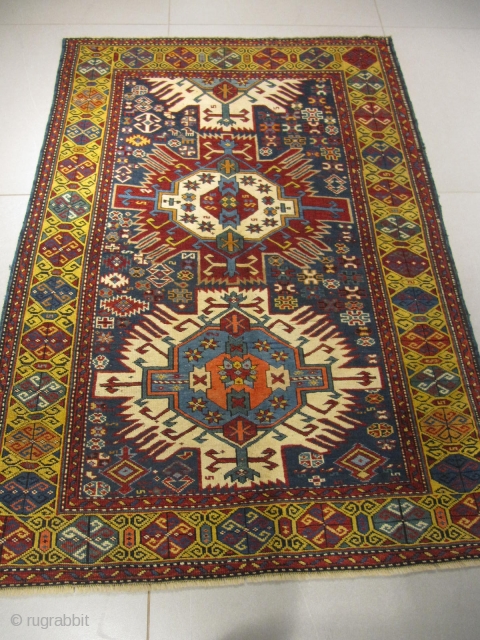 ref: 685 /Kuba Zeijwa Caucasian antique rug, 19th century, perfect condition
size: 175 x 130  /  5' X 4'             