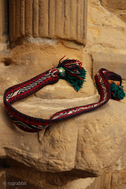 This malband has been woven using natural dyed wool. It has the original wooden “buckle” or pulley. In mint condition.

Malbands are long narrow bands used to fasten loads onto camels, mules and  ...