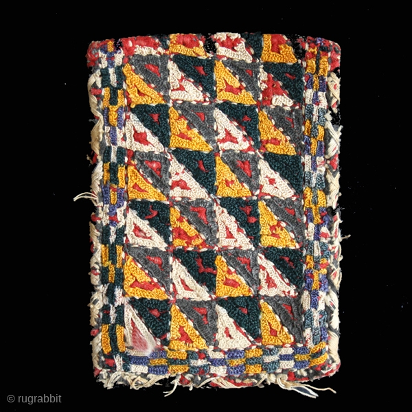Purse cod.0027. Wool and cotton. Yomud people. Central Asia. Late 19th. century. Good condition. Cm. 9 x 13 (3.5 x 5 inches).           