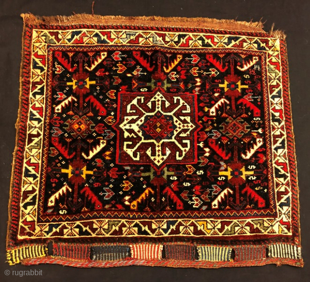 Antique khamseh bag face pile 68x60 cm                          