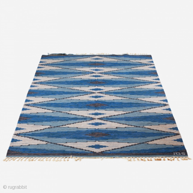 Decorative mid-century Swedish rug made by Anna Greta Sjöqvist in pretty good shape.

8.4 x 5.7 Feet.
                 