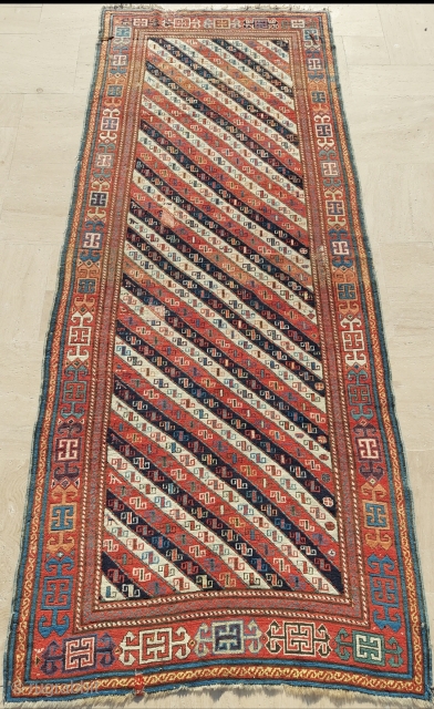 Shirvan Akstafha Rug circa 1870  size: 115 x 280 cm                      