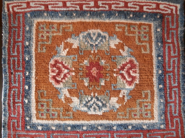 Tibetan rug/mat
Size cm.57*60
p.cat                              